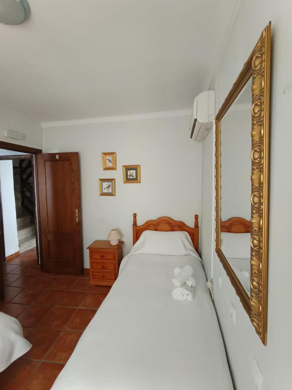 Hostal R-Conecta Cuevas De San Marcos Exterior photo