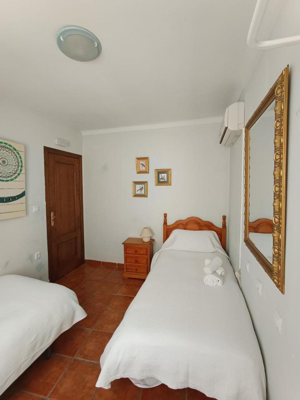 Hostal R-Conecta Cuevas De San Marcos Exterior photo